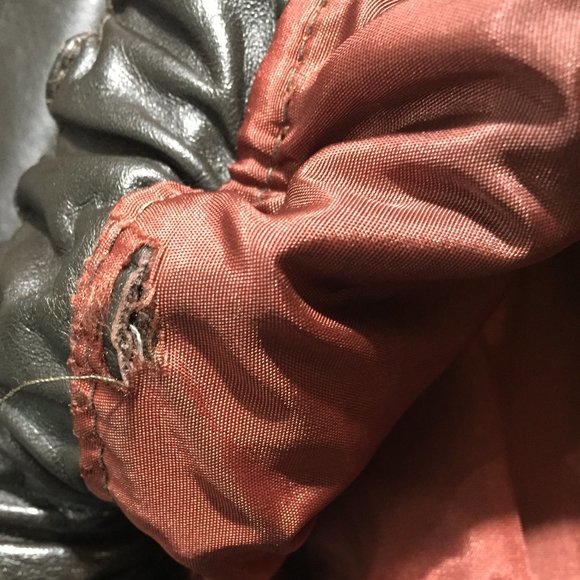 VINTAGE LEATHER ATTIC JACKETS SIZE 44 - Picture 9 of 11